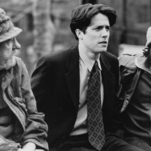 Still of Hugh Grant in Extreme Measures (1996)