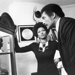 Still of Pam Grier and William Marshall in Scream Blacula Scream 1973