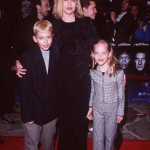 Melanie Griffith at event of Sphere 1998