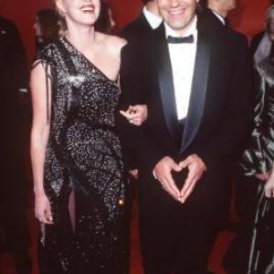 Antonio Banderas and Melanie Griffith at event of The 70th Annual Academy Awards (1998)