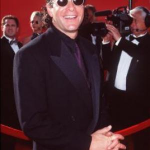 Steve Guttenberg at event of The 70th Annual Academy Awards (1998)