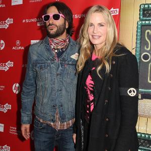 Daryl Hannah and Rami Jaffee at event of Sound City (2013)