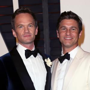 Neil Patrick Harris and David Burtka at event of The Oscars 2015