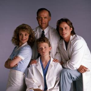 Still of Neil Patrick Harris, Mitchell Anderson, Kathryn Layng and Lawrence Pressman in Doogie Howser, M.D. (1989)