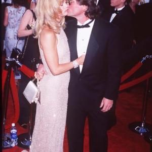 Goldie Hawn and Kurt Russell at event of The 69th Annual Academy Awards (1997)