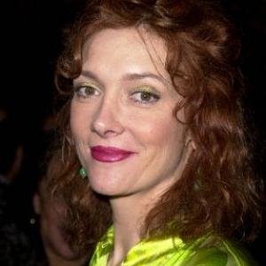 Glenne Headly at event of A Girl Thing 2001