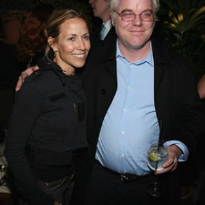 Philip Seymour Hoffman and Sheryl Crow at event of Before the Devil Knows Youre Dead 2007