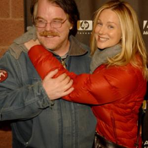Philip Seymour Hoffman and Laura Linney at event of The Savages 2007