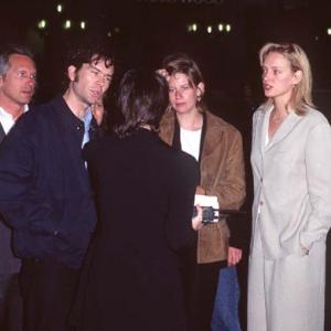 Uma Thurman and Timothy Hutton at event of French Kiss 1995