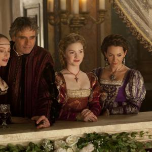 Jeremy Irons Joanne Whalley Holliday Grainger and Lotte Verbeek in Bordzijos 2011