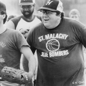 Still of Michael Keaton and George Wendt in Gung Ho 1986