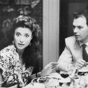 Still of Mimi Rogers and Michael Keaton in Gung Ho 1986