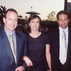David Duchovny and Ta Leoni at event of Gilus sukretimas 1998
