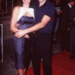 David Duchovny and Ta Leoni at event of Playing God 1997