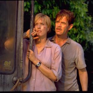 Still of Ta Leoni and William H Macy in Jurassic Park III 2001
