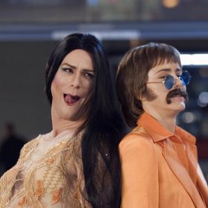Still of Jim Carrey and Ta Leoni in Fun with Dick and Jane 2005
