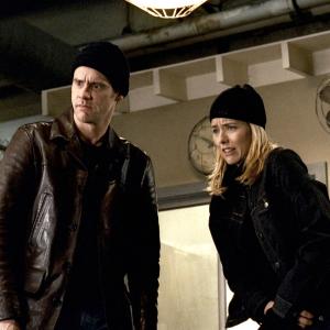 Still of Jim Carrey and Téa Leoni in Fun with Dick and Jane (2005)