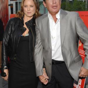 Ta Leoni and Garry Shandling at event of You Kill Me 2007