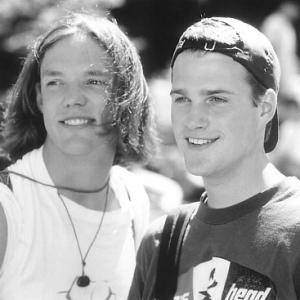 Still of Matthew Lillard and Chris O'Donnell in Mad Love (1995)