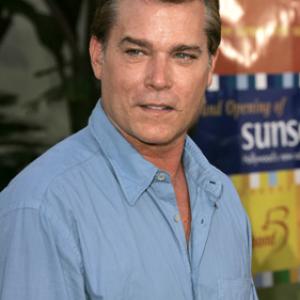 Ray Liotta at event of The Bourne Supremacy 2004