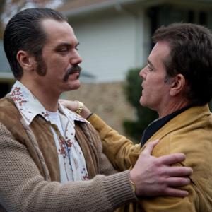 Still of Ray Liotta and Michael Shannon in The Iceman (2012)