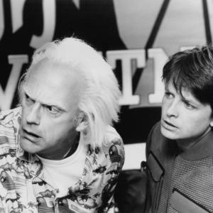 Still of Michael J. Fox and Christopher Lloyd in Atgal i ateiti II (1989)