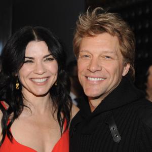 Julianna Margulies and Jon Bon Jovi at event of Stand Up Guys (2012)