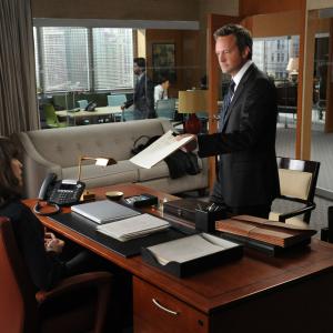 Still of Julianna Margulies and Matthew Perry in The Good Wife (2009)