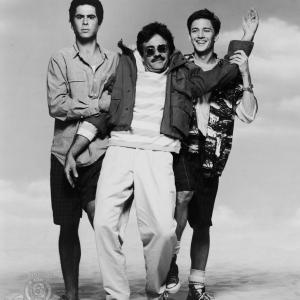 Still of Andrew McCarthy, Jonathan Silverman and Terry Kiser in Weekend at Bernie's (1989)