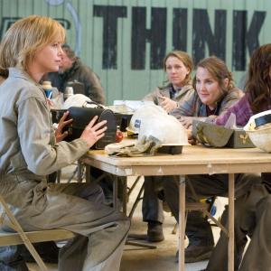 Still of Charlize Theron, Frances McDormand, Rusty Schwimmer, Jillian Armenante and Michelle Monaghan in North Country (2005)