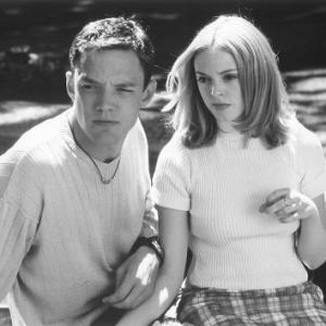Still of Matthew Lillard and Rose McGowan in Klyksmas (1996)