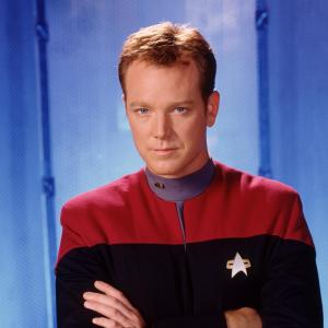 Still of Robert Duncan McNeill in Star Trek: Voyager (1995)