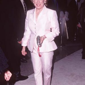 Bette Midler at event of That Old Feeling 1997