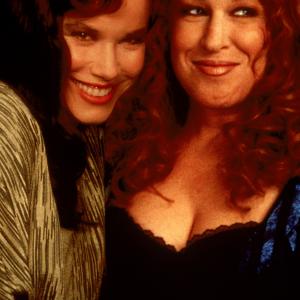Still of Bette Midler and Barbara Hershey in Beaches (1988)