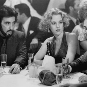 Still of Al Pacino Penelope Ann Miller and Sean Penn in Karlito kelias 1993