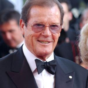 Roger Moore at event of The Ladykillers (2004)