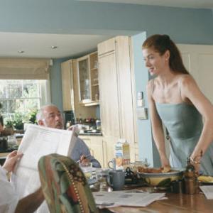 Still of Dermot Mulroney Debra Messing and Peter Egan in The Wedding Date 2005