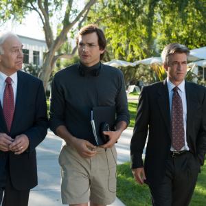 Still of Dermot Mulroney, Ashton Kutcher and Robert Pine in Jobs (2013)