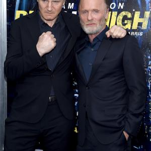 Ed Harris and Liam Neeson at event of Begte visa nakti (2015)
