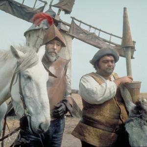 Still of Peter OToole and James Coco in Man of La Mancha 1972