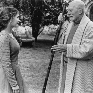Still of John Gielgud and Julia Ormond in First Knight (1995)