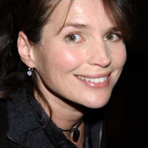 Julia Ormond at event of Employee of the Month (2004)
