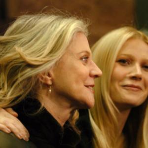 Gwyneth Paltrow and Blythe Danner at event of The Good Night (2007)