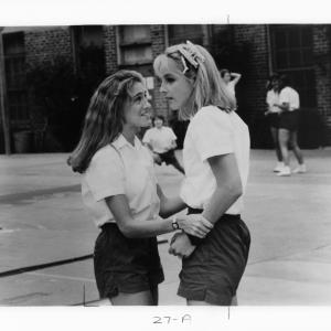 Still of Helen Hunt and Sarah Jessica Parker in Girls Just Want to Have Fun 1985