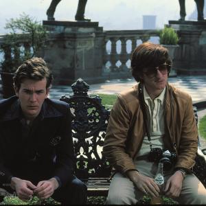 Still of Timothy Hutton and Sean Penn in The Falcon and the Snowman (1985)