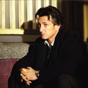 Still of Sean Penn in Mistine upe (2003)