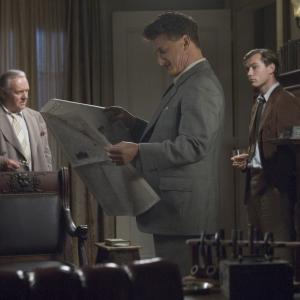 Still of Anthony Hopkins, Jude Law and Sean Penn in All the King's Men (2006)
