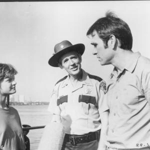 Still of Tommy Lee Jones and Martha Plimpton in The River Rat 1984