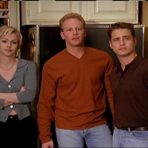 Still of Jason Priestley, Jennie Garth and Ian Ziering in Beverli Hilsas, 90210 (1990)