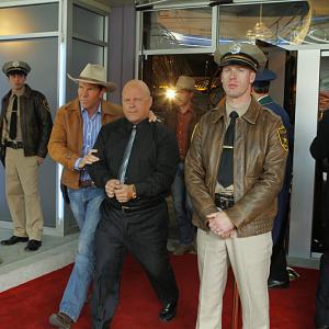 Still of Dennis Quaid, Michael Chiklis and Cliff Lipson in Vegas (2012)